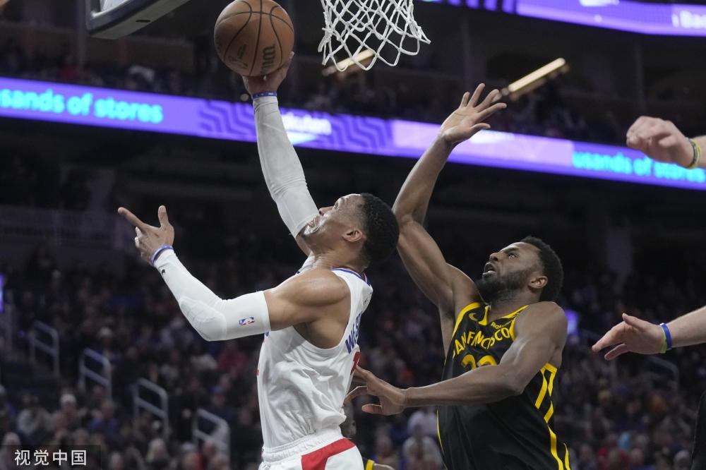 更是他对职 更是他对职